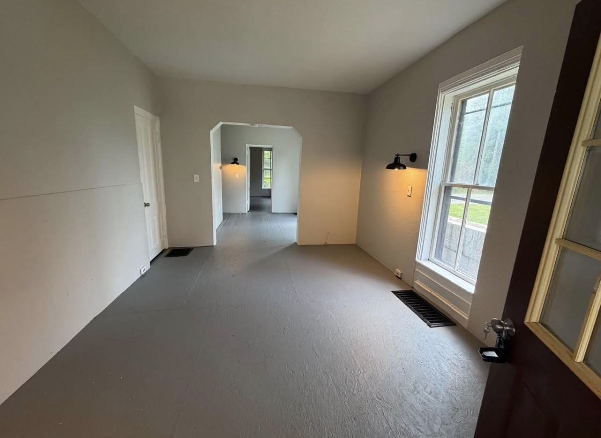 510 Clay St - Photo 2 of 9