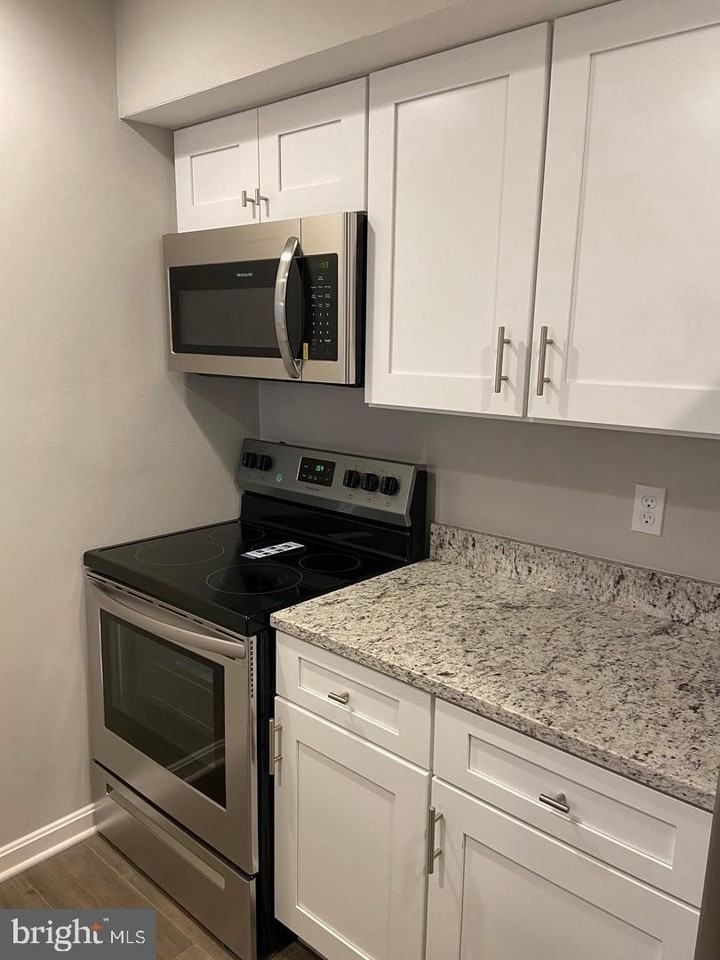 34 Hancock Pl Ne - Photo 2 of 10