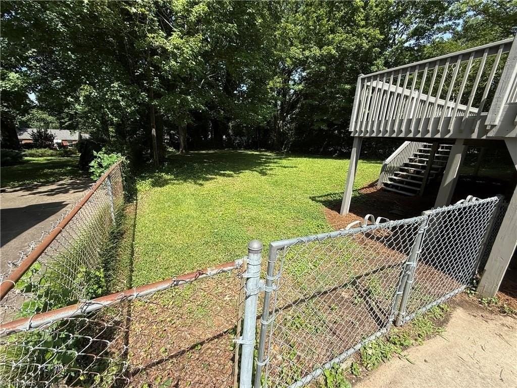 1408 Kenwood St - Photo 2 of 18