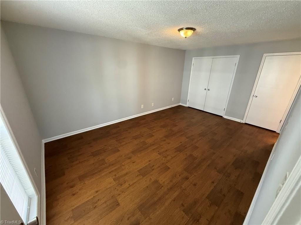 1426 Glade St #6 - Photo 5 of 7
