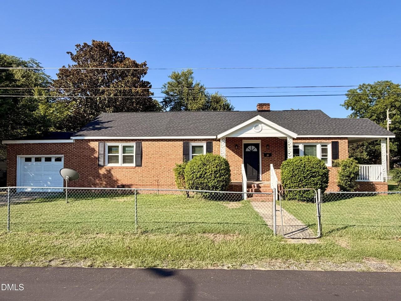 1000 E Harnett St - Photo 2 of 35
