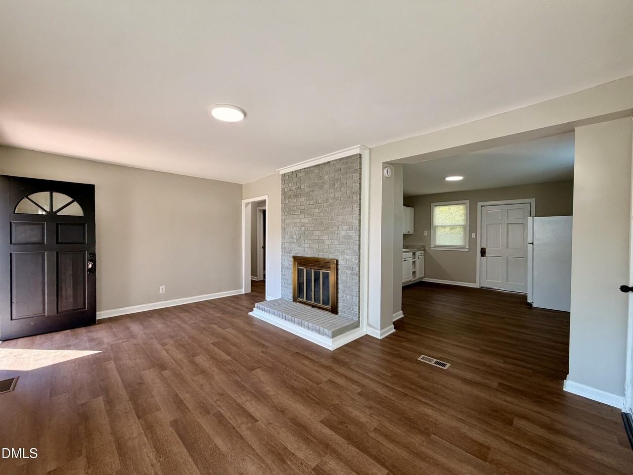 1000 E Harnett St - Photo 7 of 35