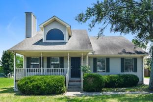 312 Pine Ridge Ln - Photo 1 of 1
