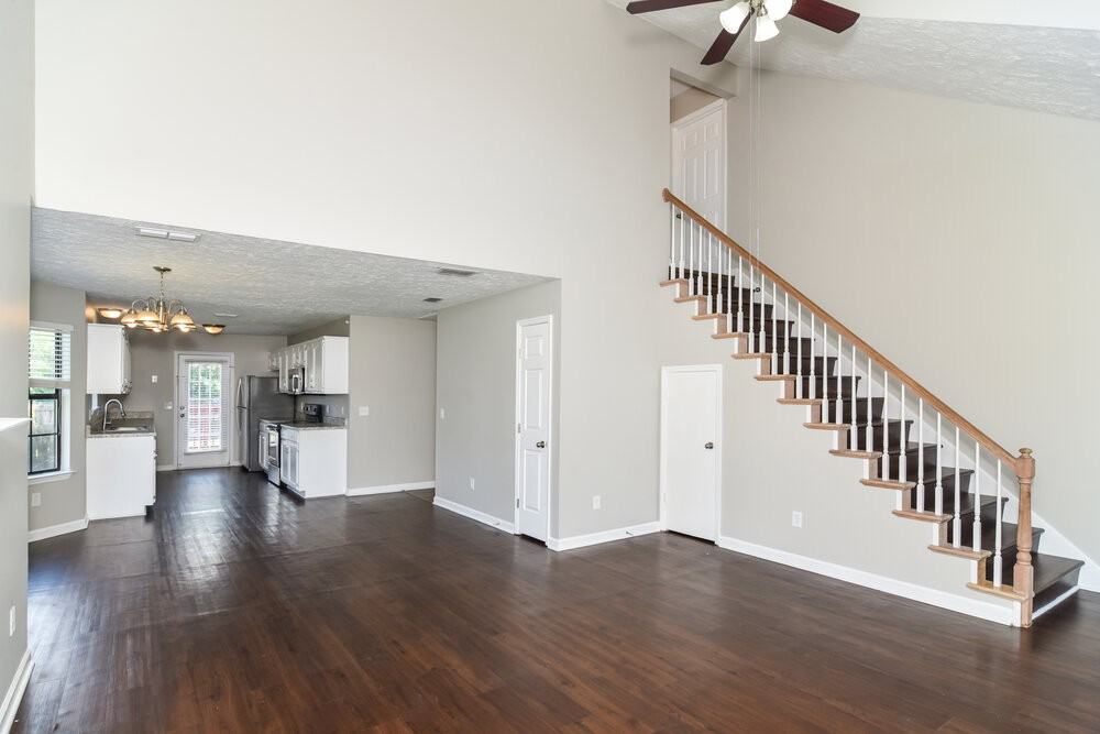 312 Pine Ridge Ln - Photo 5 of 17