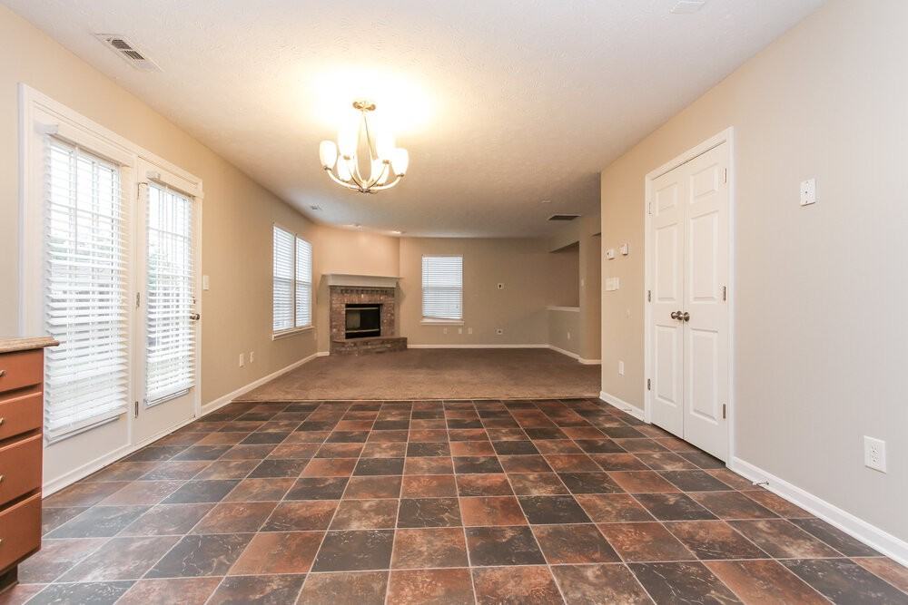 10555 Wintergreen Way - Photo 5 of 15