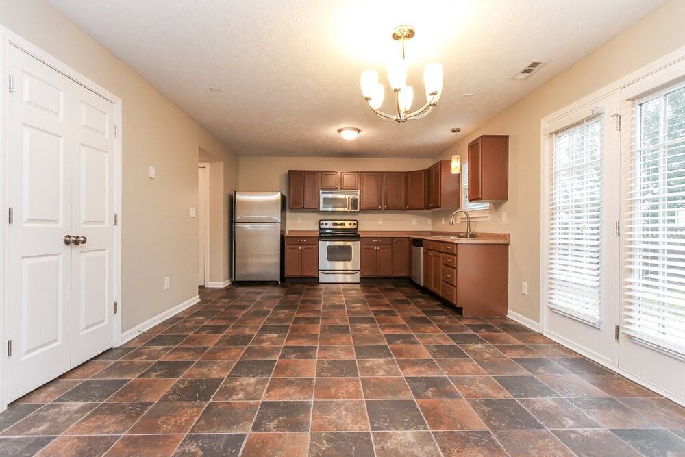 10555 Wintergreen Way - Photo 6 of 15