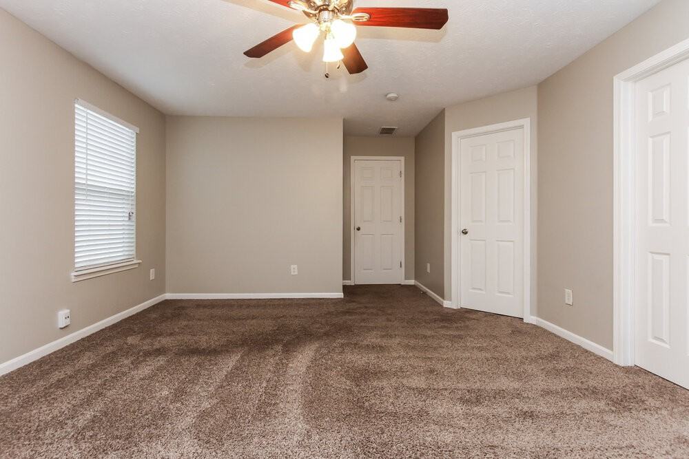 10555 Wintergreen Way - Photo 7 of 15