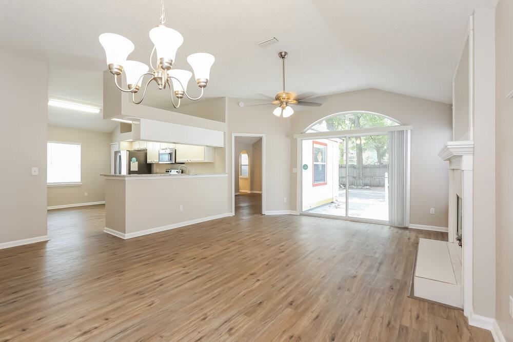 1156 Radis Pl - Photo 5 of 16