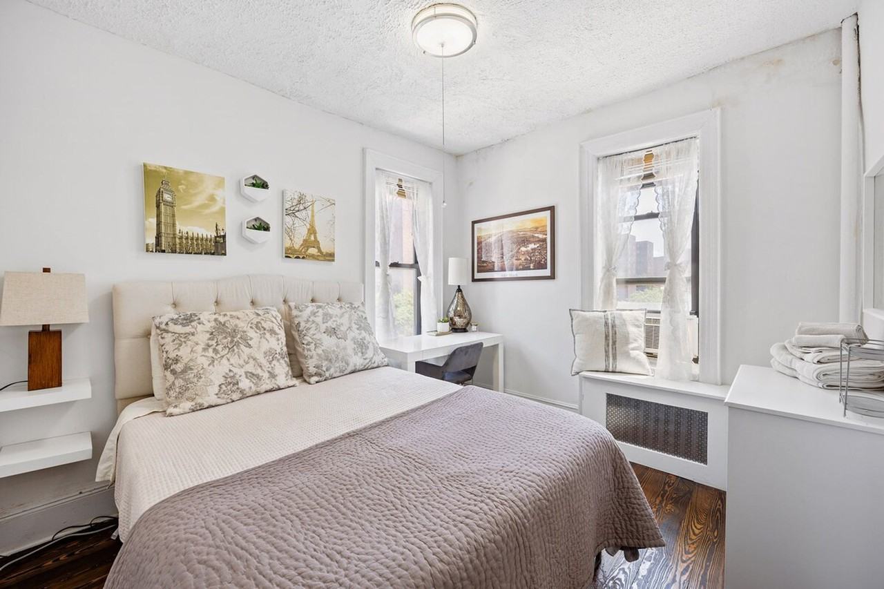 542 E 14th St #1261205P - Photo 5 of 23