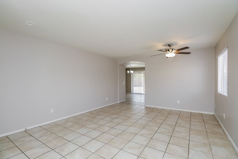 6217 W Encinas Ln - Photo 5 of 17