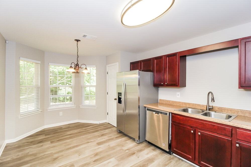 11562 Registry Blvd - Photo 7 of 17