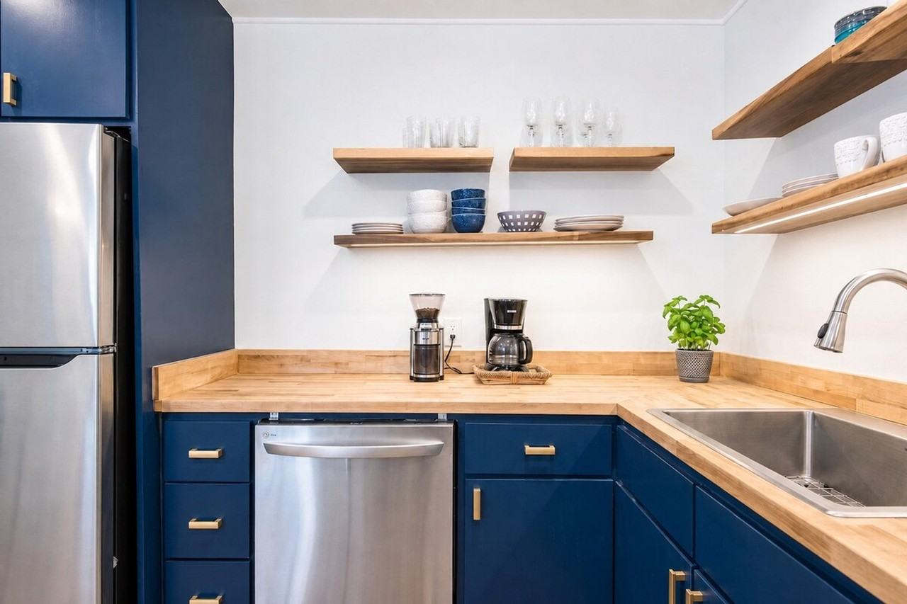 3309 Bengston Street - Photo 3 of 36