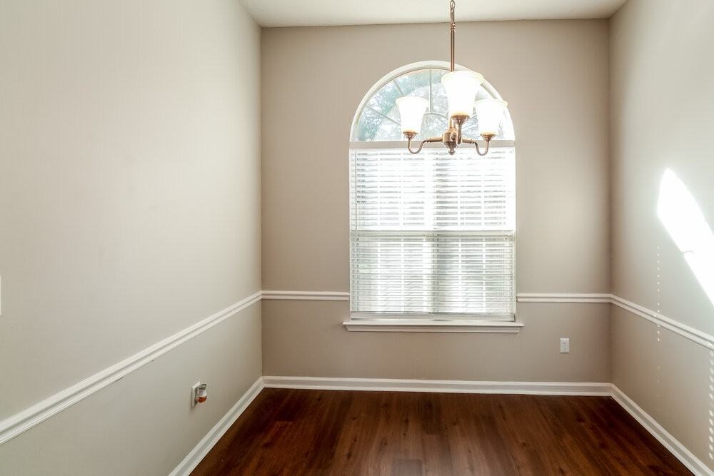 5451 Philgrove Way - Photo 6 of 16
