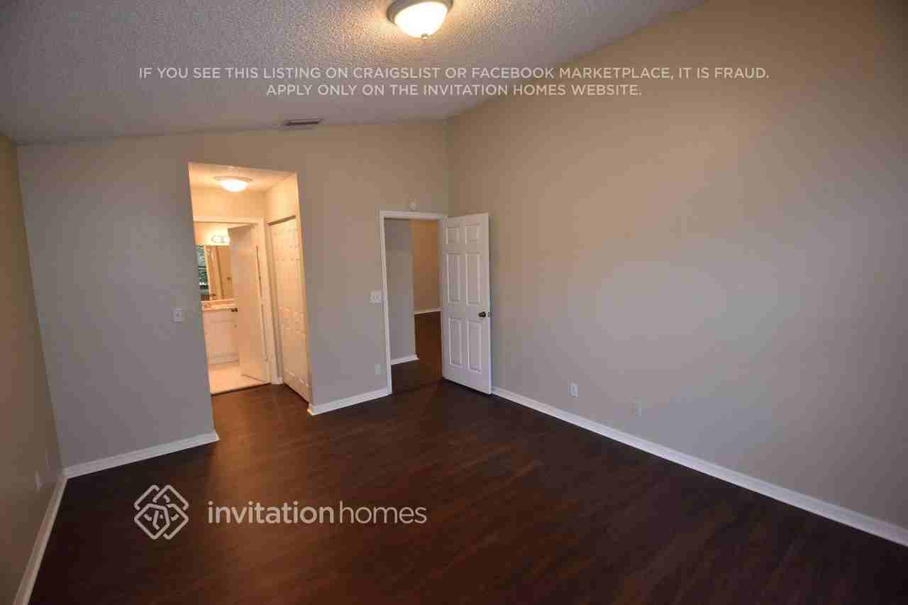 7843 Nautique Ct - Photo 7 of 11