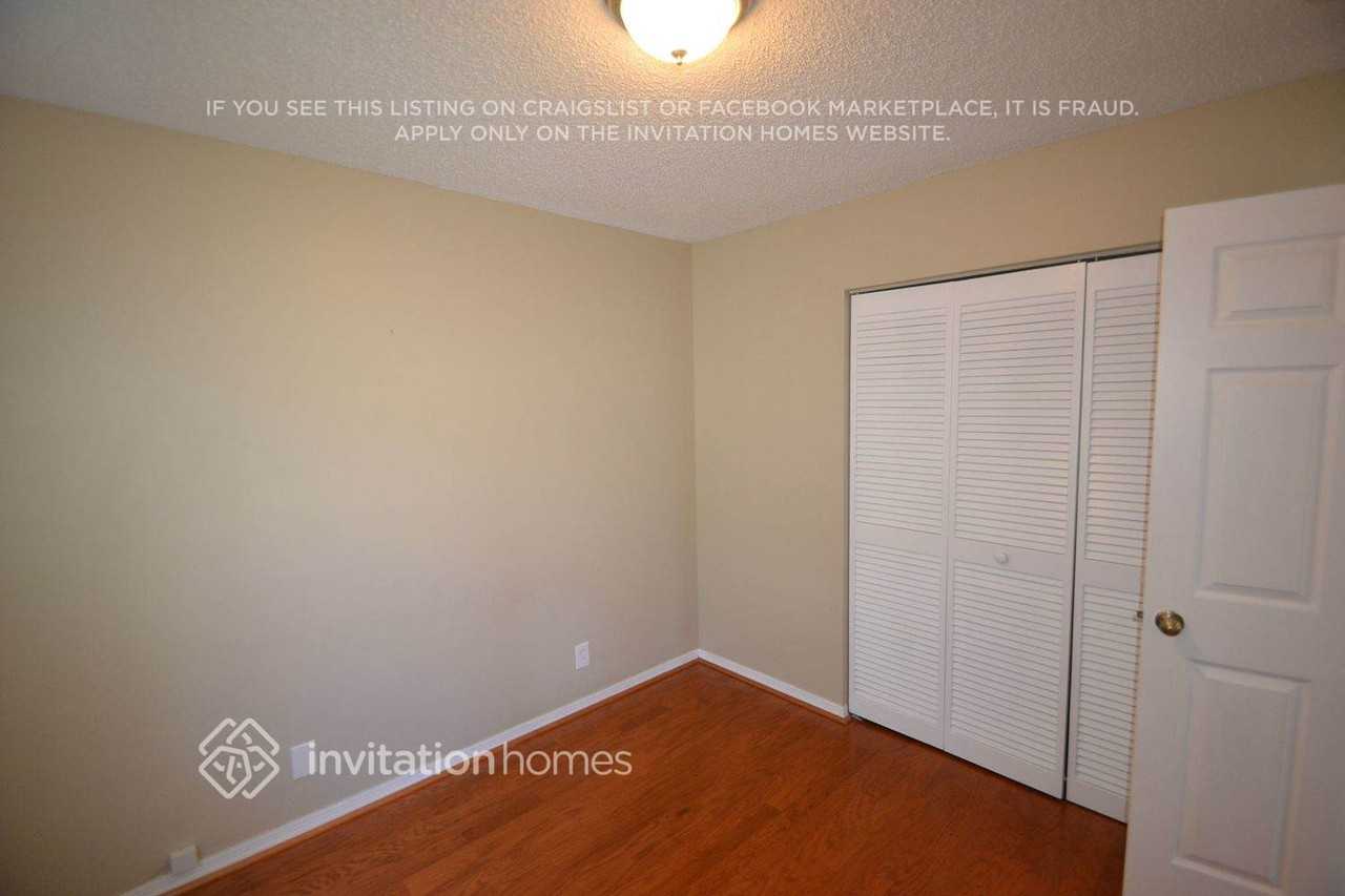 10841 Sw 14th Ct - Photo 7 of 14