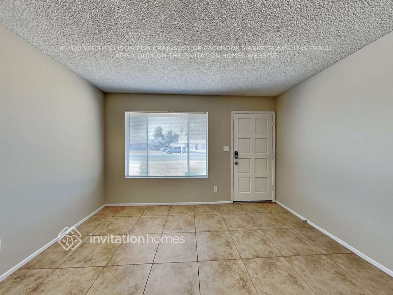 2343 W Portobello Ave - Photo 3 of 19