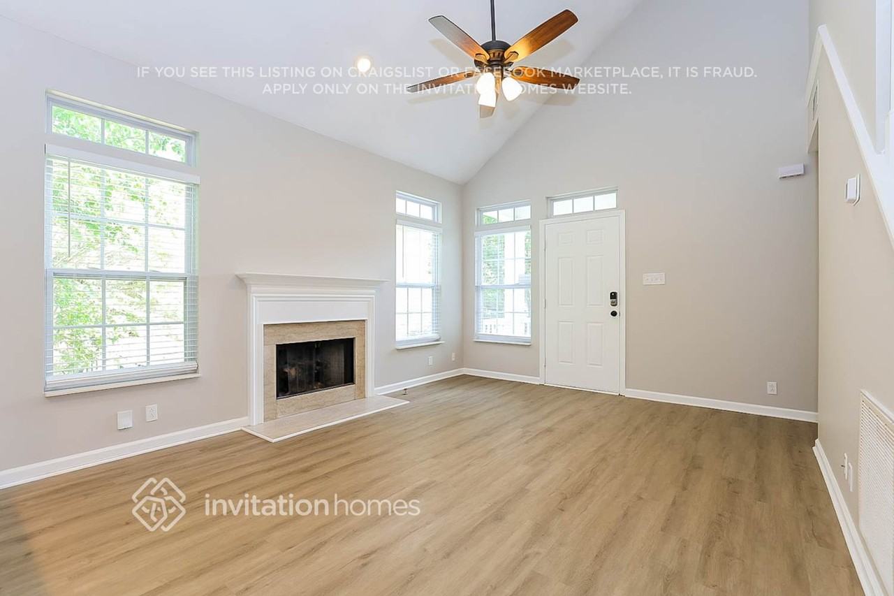3717 Creston Ct - Photo 4 of 18