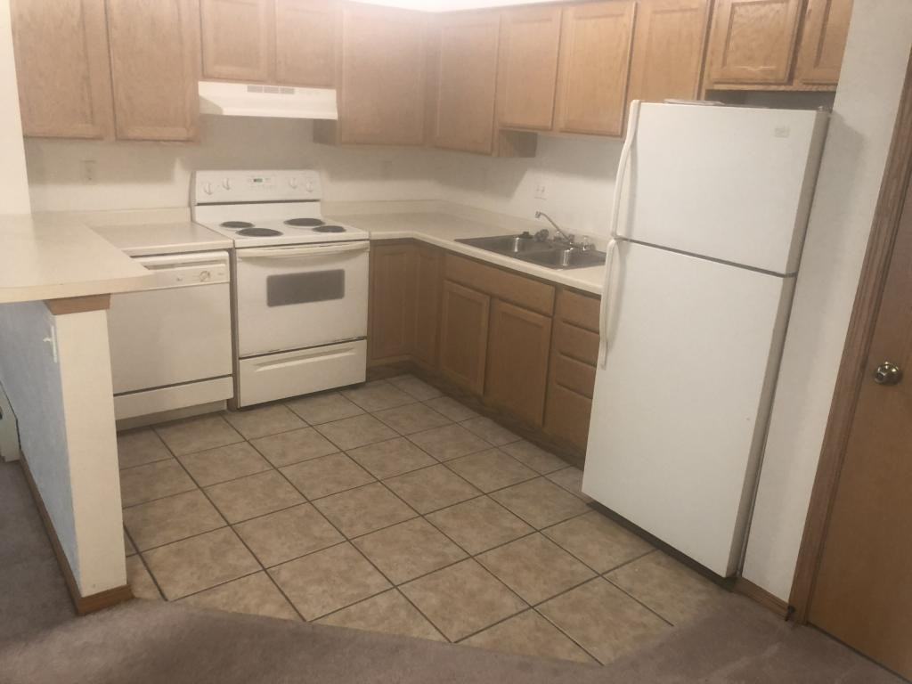 1841 Rosewood St - Photo 3 of 11