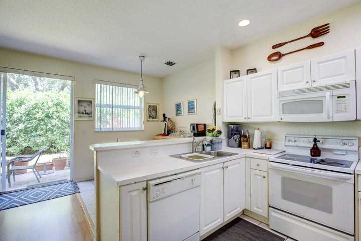 11705 Northwest 47th Drive