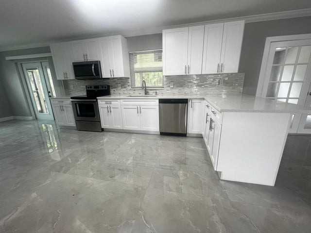 4585 Betelnut Street - Photo 5 of 8