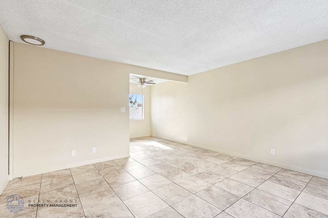 4117 W. Broadway - Photo 4 of 19