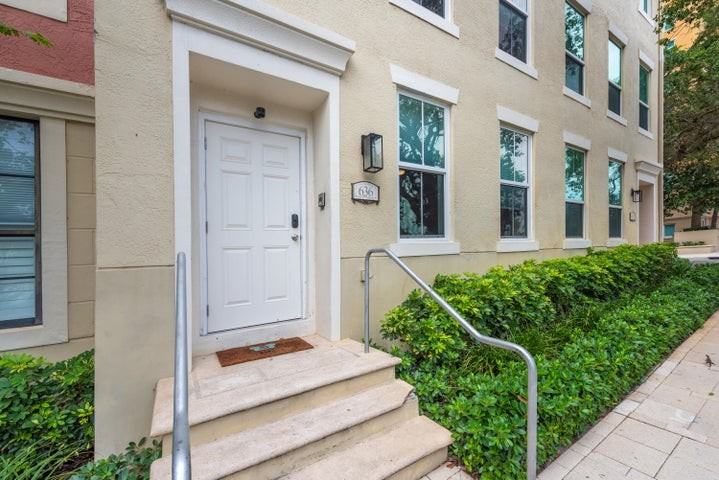 636 Fern Street - Photo 5 of 8