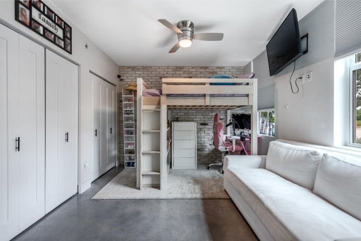 636 Fern Street - Photo 7 of 8