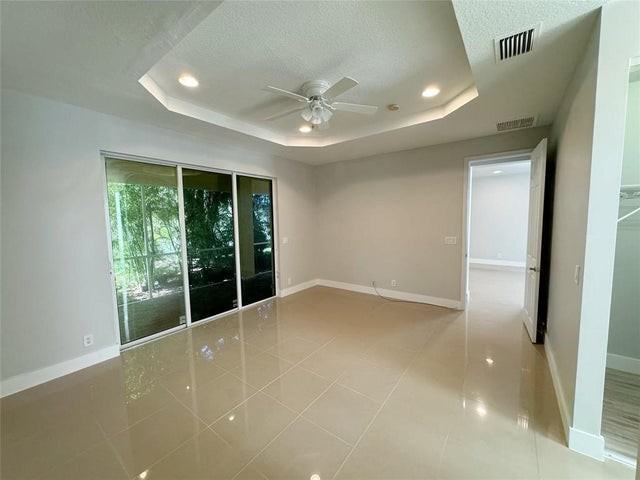 236 Belle Grove Lane - Photo 5 of 8