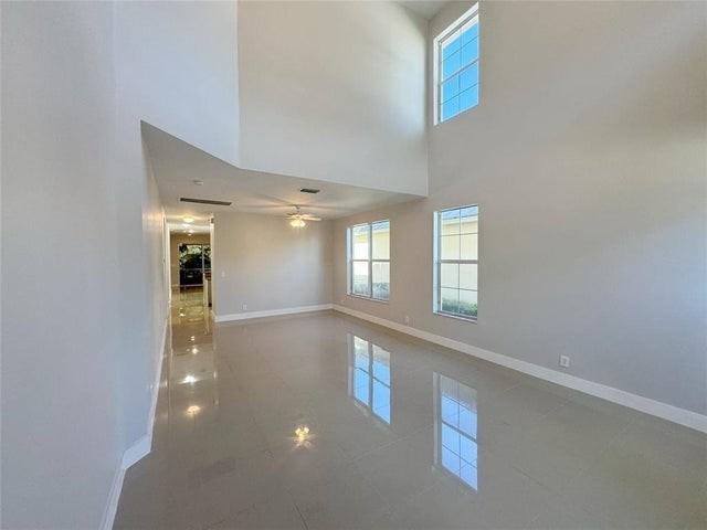 236 Belle Grove Lane - Photo 7 of 8