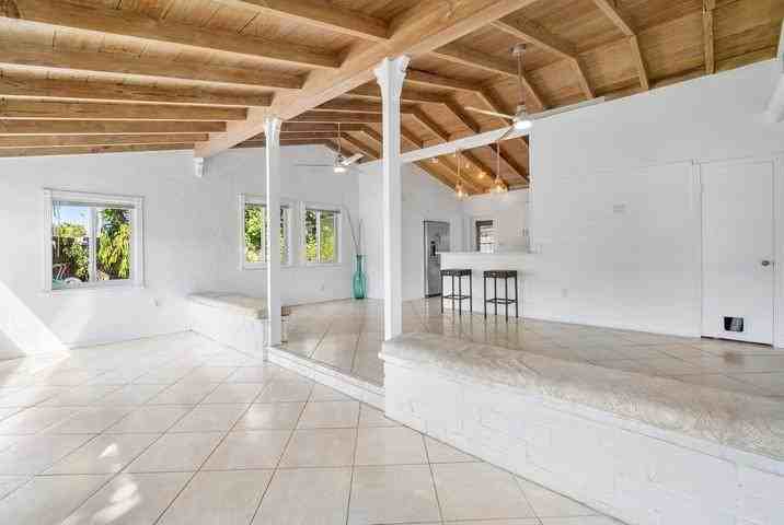 139 Prospect Road - Photo 6 of 8