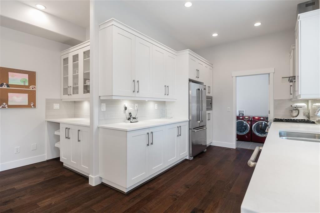 2800 161 Street - Photo 7 of 15