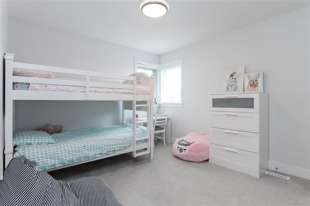 2800 161 Street - Photo 9