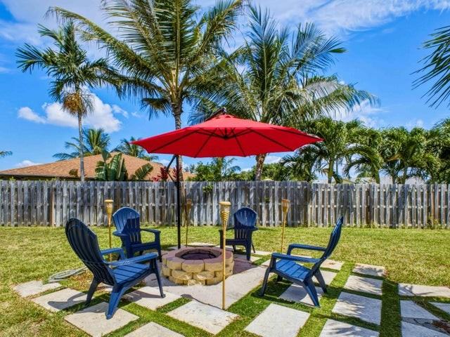 1127 Sea Pines Way - Photo 4 of 8
