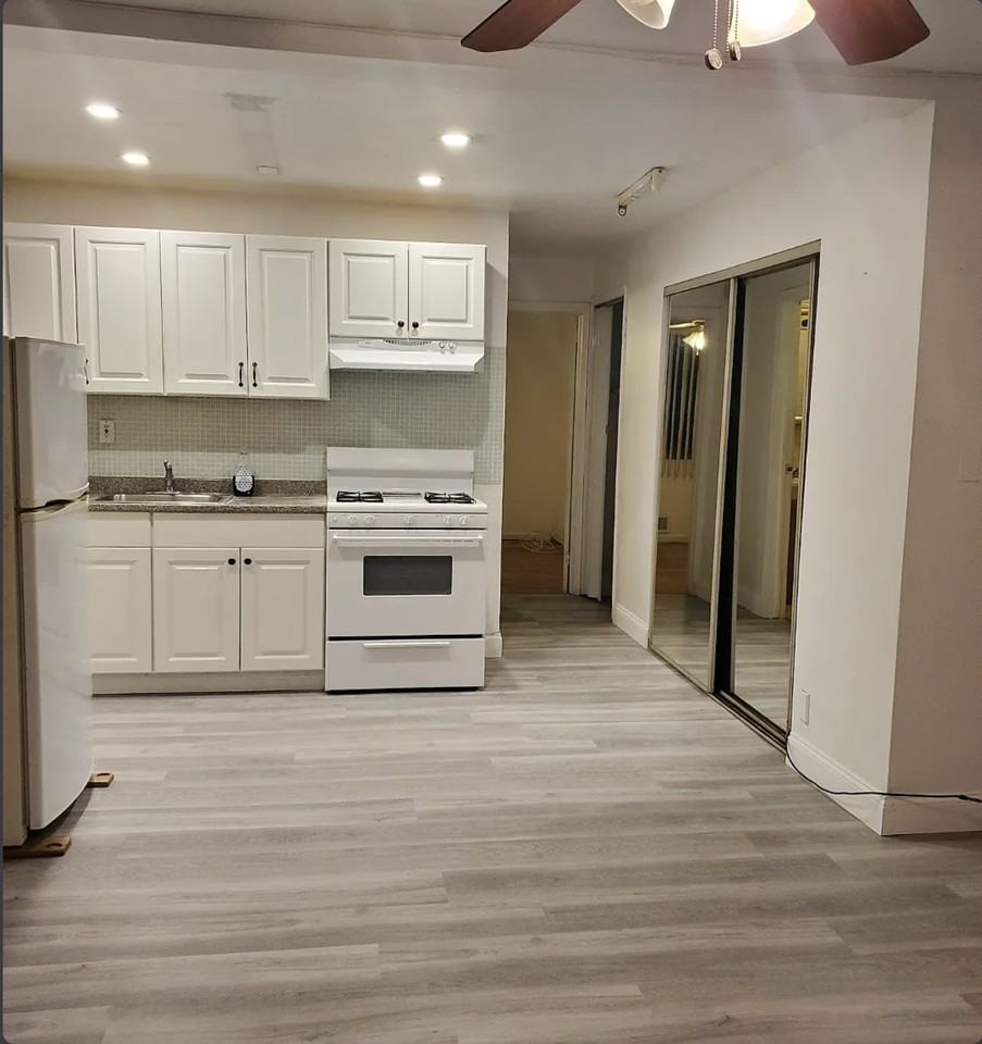 12 Chapel Place #1 - Photo 2 of 4