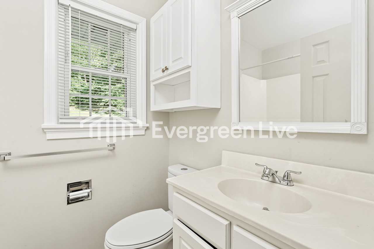 2748 Knob Hill Dr - Photo 5 of 10