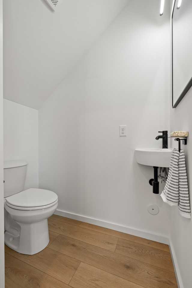 2704 Long St #105 - Photo 5 of 11