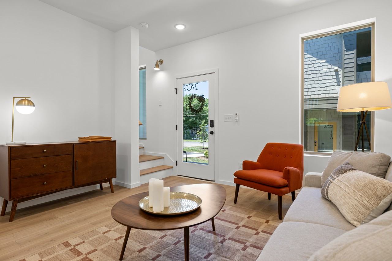 2702 Long St #112 - Photo 4 of 10