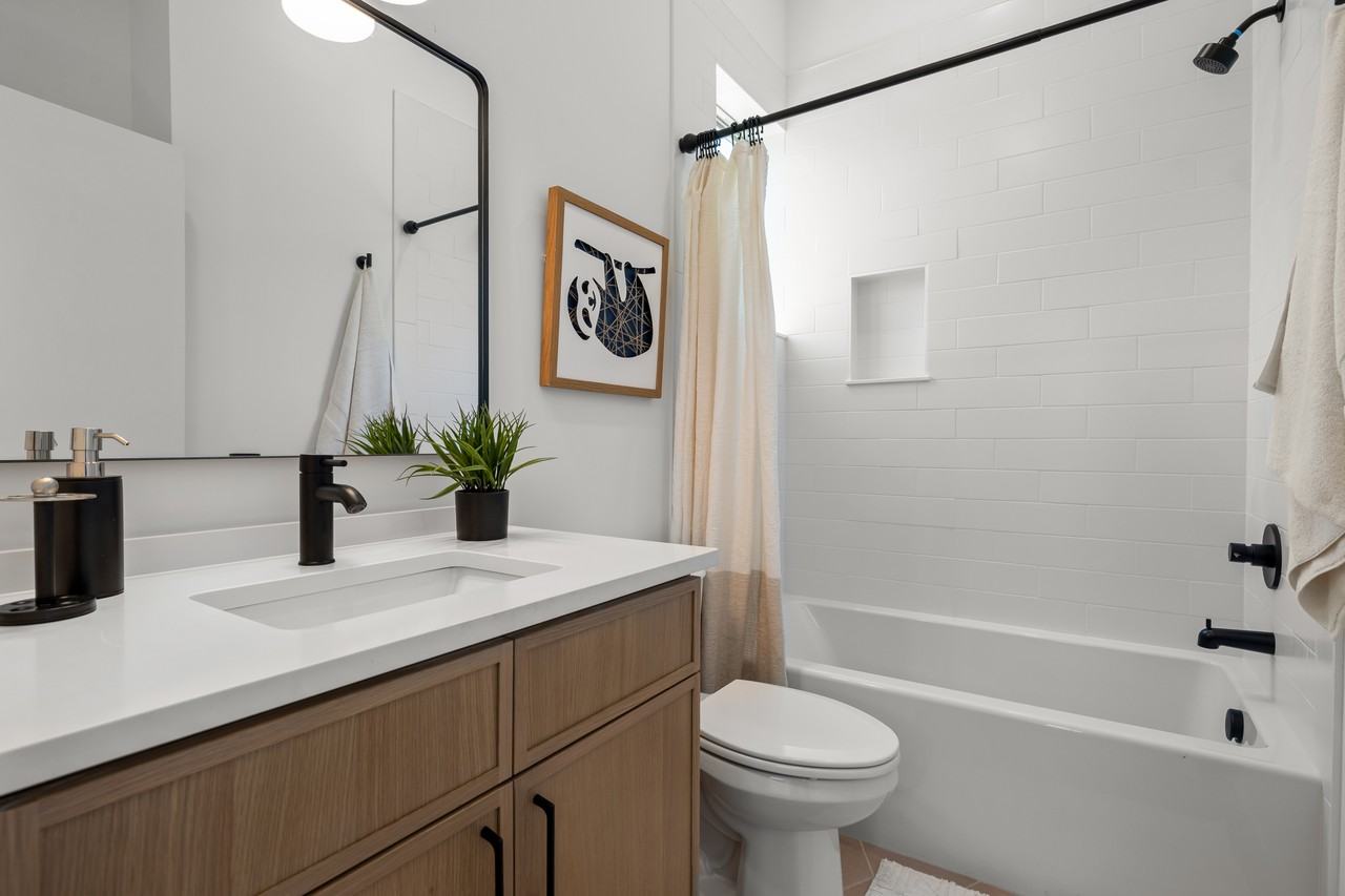2706 Long St #113 - Photo 7 of 11