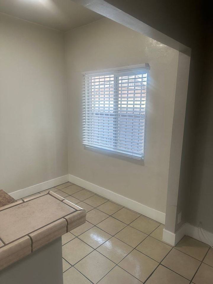5606 S Figueroa St #3A - Photo 5 of 8