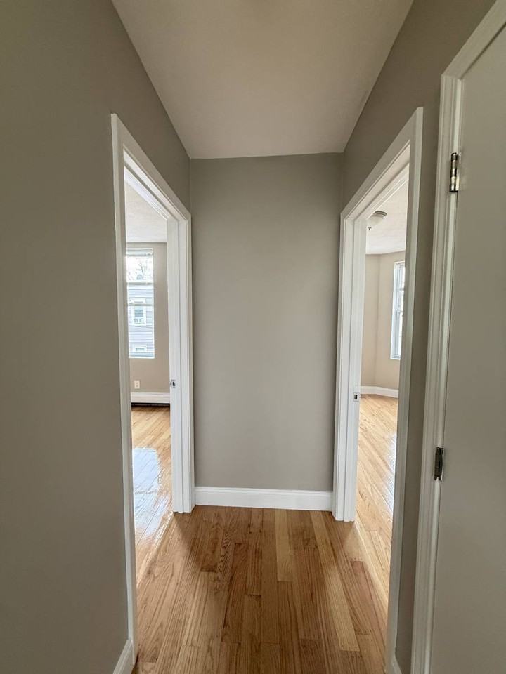 67 Shawmut St #3 - Photo 7 of 10