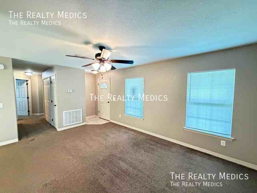 7 Bahia Court Ter - Photo 3 of 19
