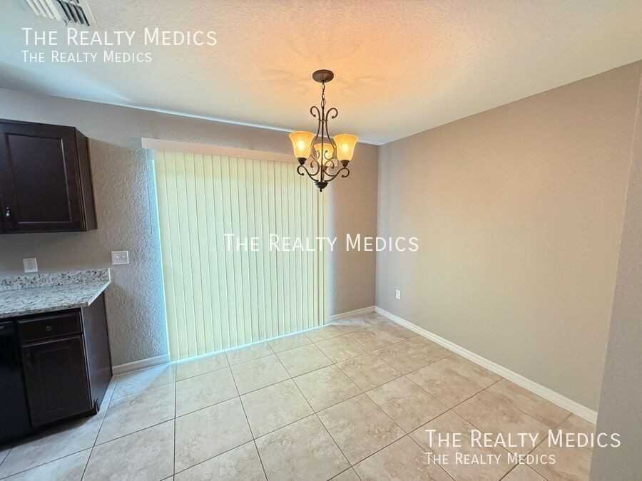 7 Bahia Court Ter - Photo 5 of 19