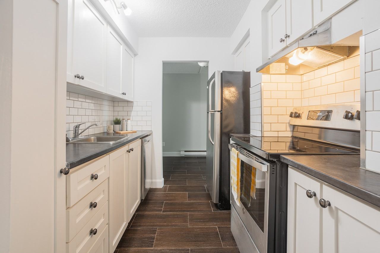300 Rue Saint-Georges — photo 1