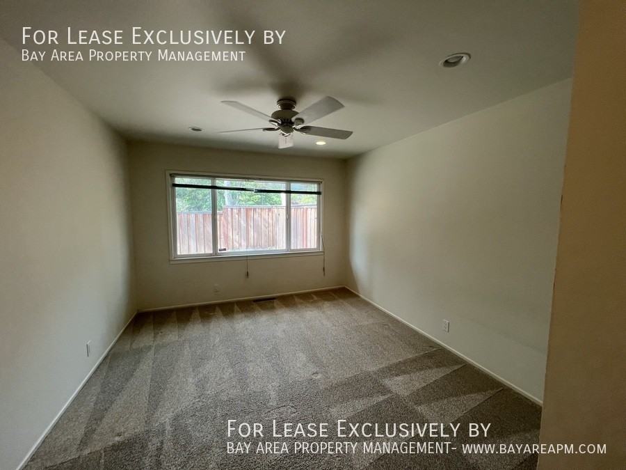2065 Nassau Dr - Photo 7 of 18