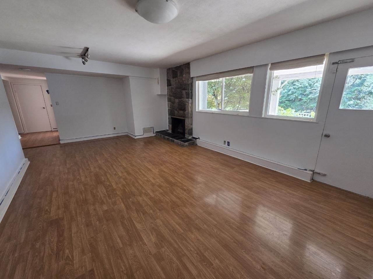 647 Blueridge Avenue - Photo 7 of 15