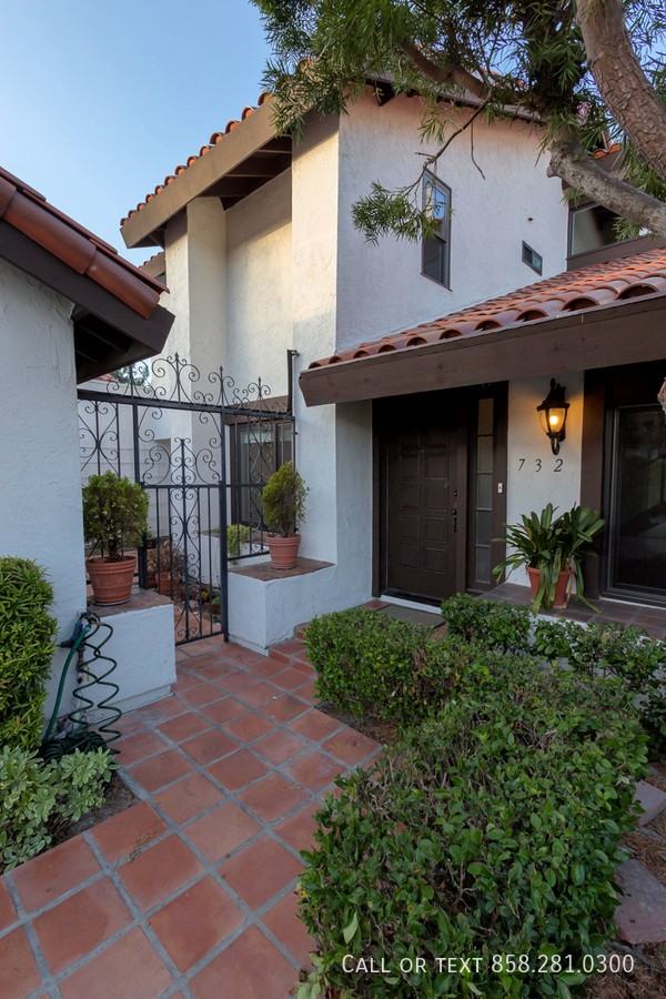 732 Camino Santa Barbara - Photo 2 of 50