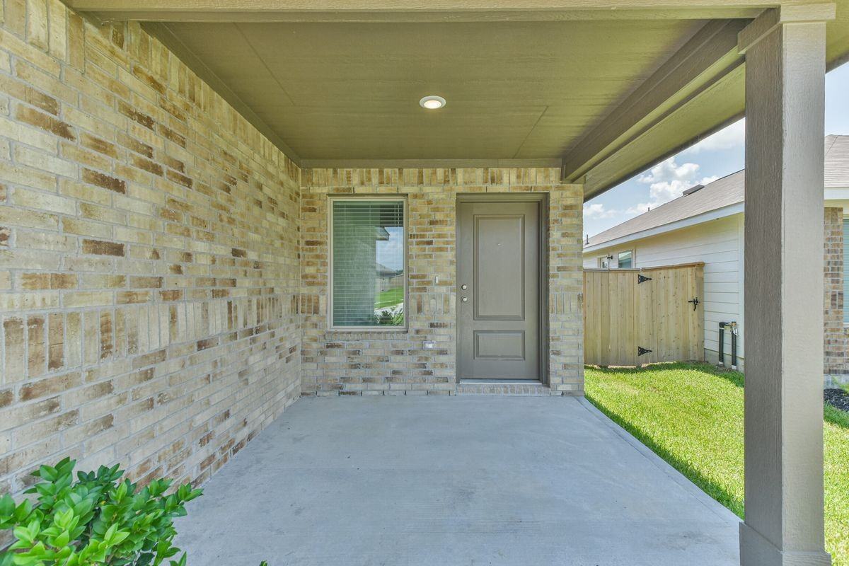 18562 Cepagatti Dr - Photo 3 of 29