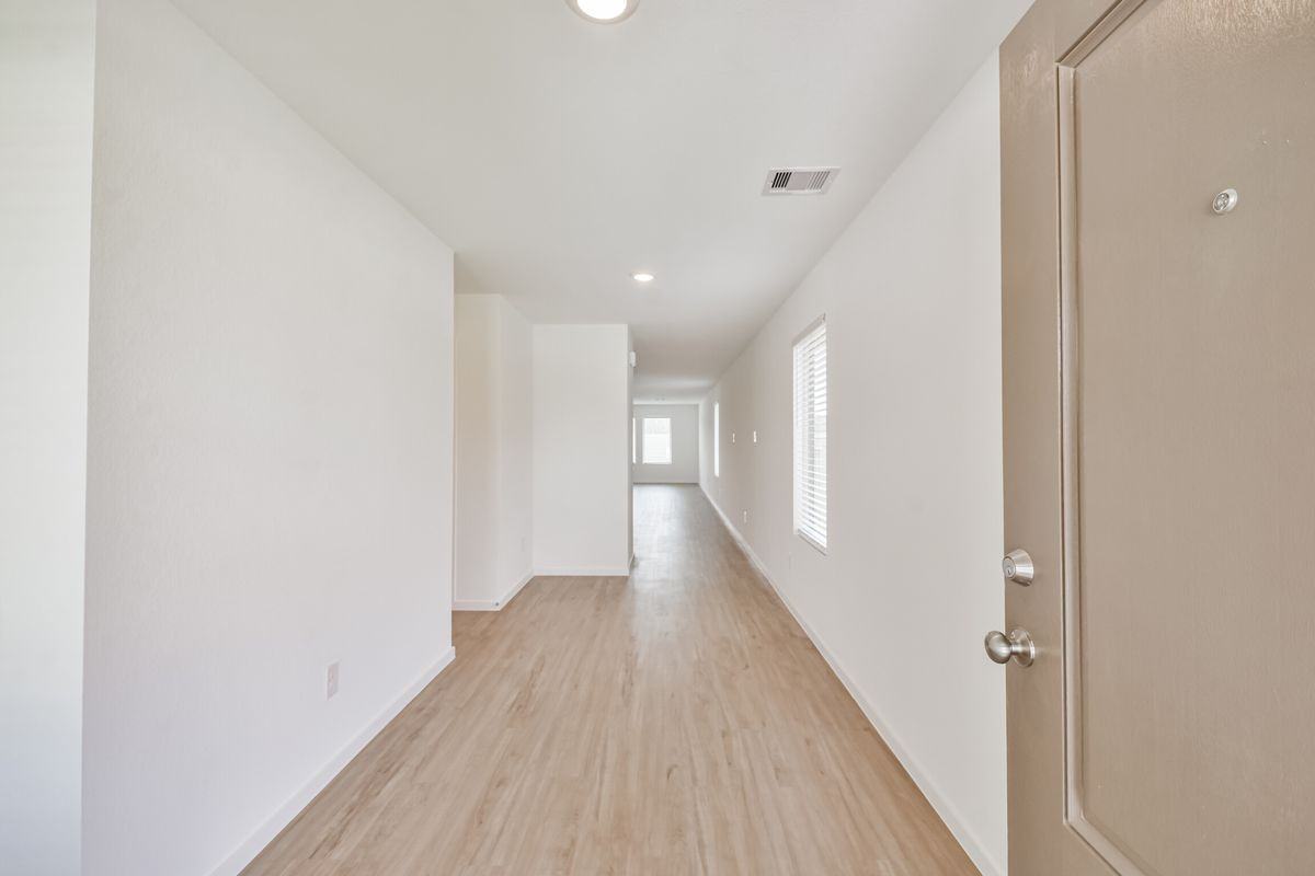 18562 Cepagatti Dr - Photo 4 of 29