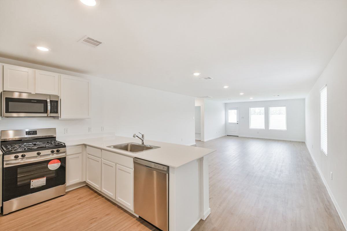 18562 Cepagatti Dr - Photo 6 of 29