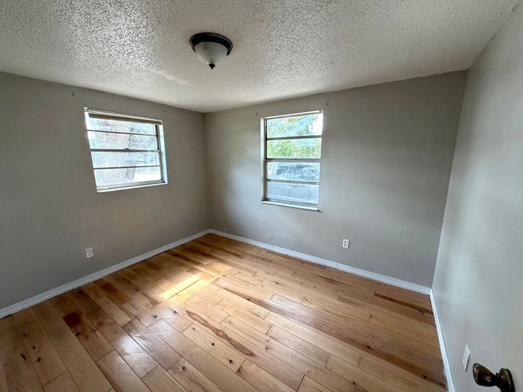 2229 E 133rd Ave - Photo 4 of 7